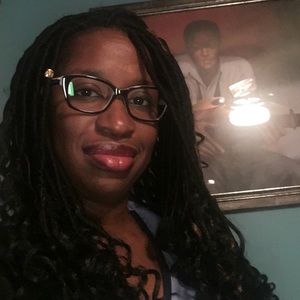 Meet your Posher, Carita